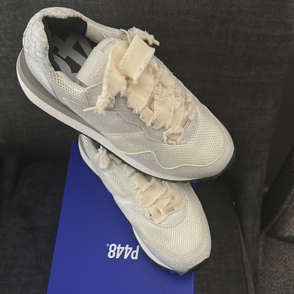 NEW P448 Women's Cancun Cream Textured Sneakers - Picture 5 of 6